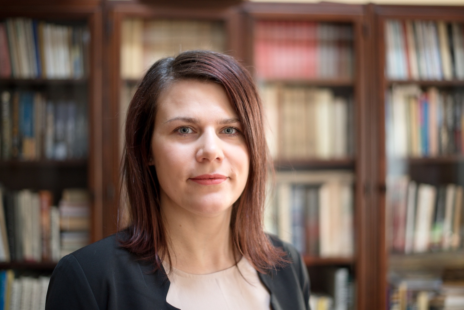 Advokátka Mgr. Lenka Čiháková v kanceláři